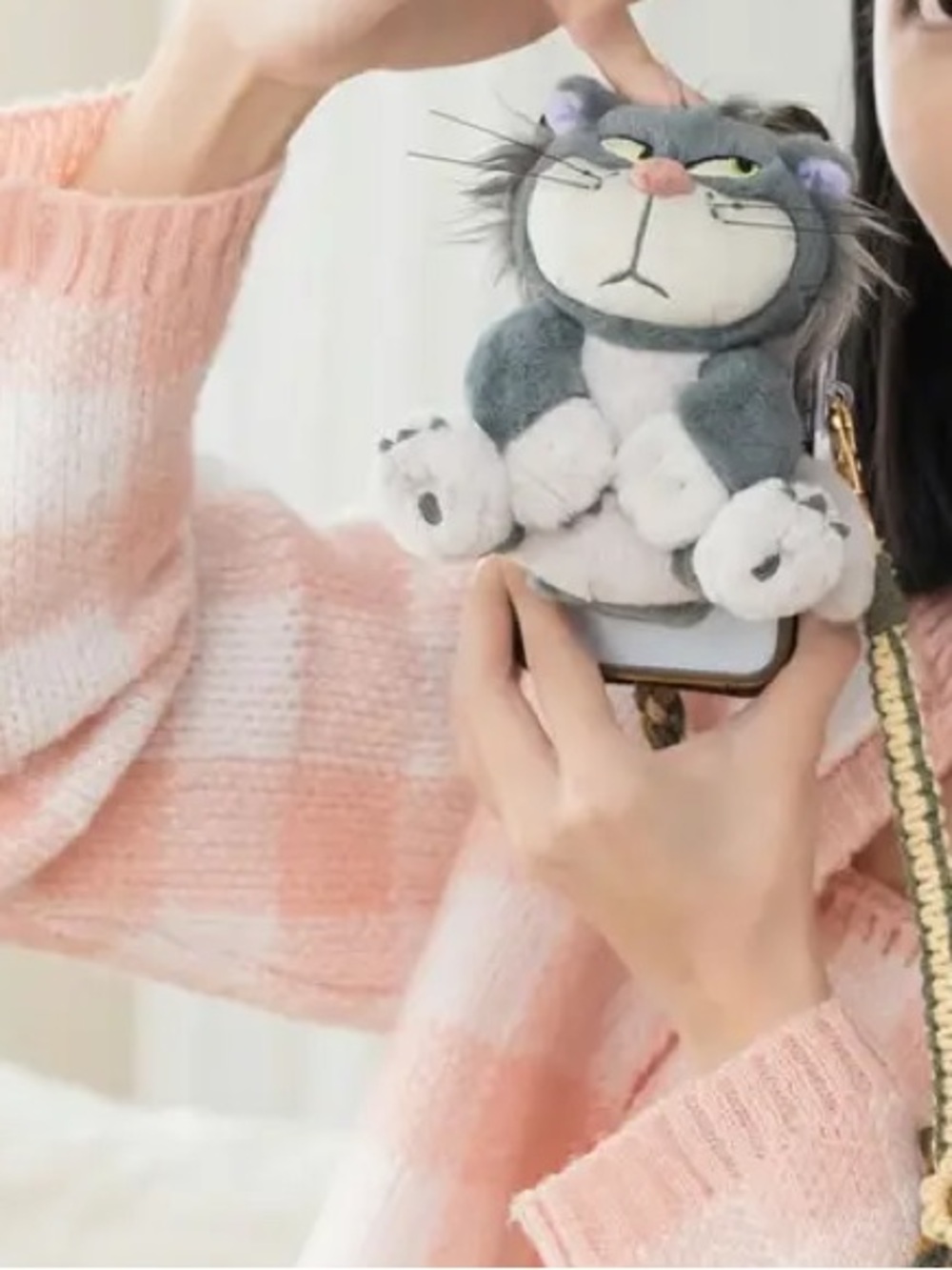 Disney limited Cinderella Lucifer Cat doll Plush Shoulder Cellphone Bag - Picture 7 of 9